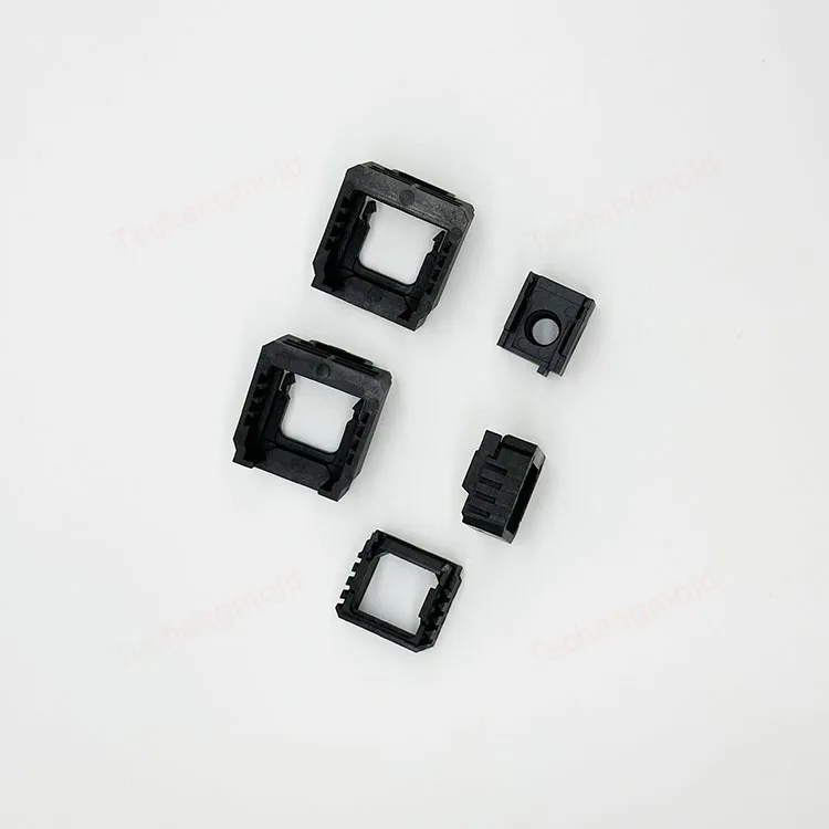 特诚科技PA66精密注塑件实拍 1